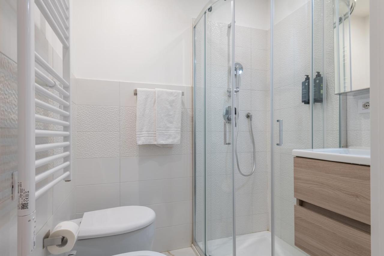 Isola - Studio Flat Milánó Kültér fotó